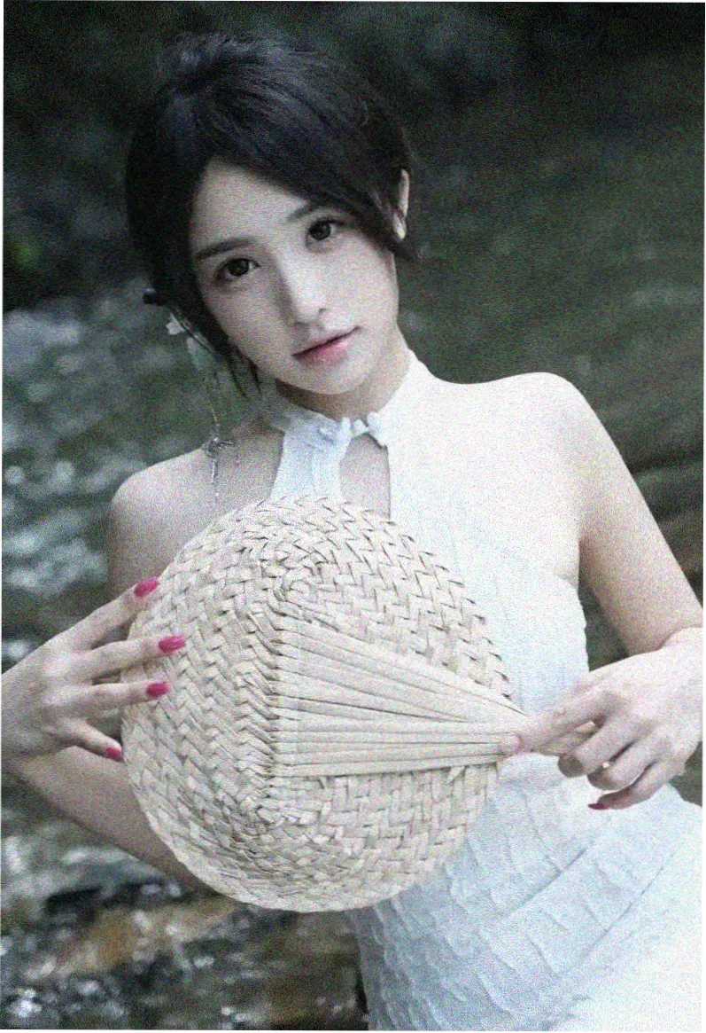 大叔影视悬疑剧《深海灯塔》海报
